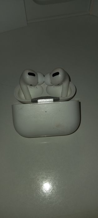 Casti Air Pods Pro