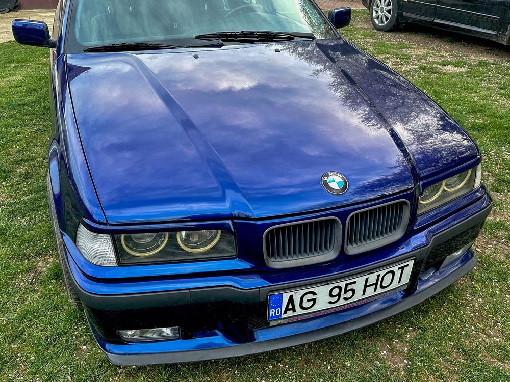 BMW e36 Sedan Albastru