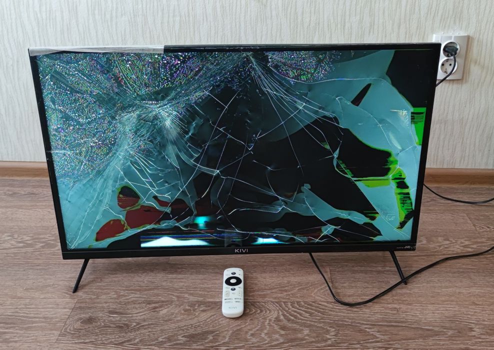 Продам телевизор на запчасти