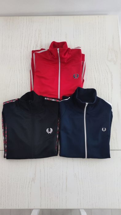 Fred Perry Оригинални Суичъри - размер M