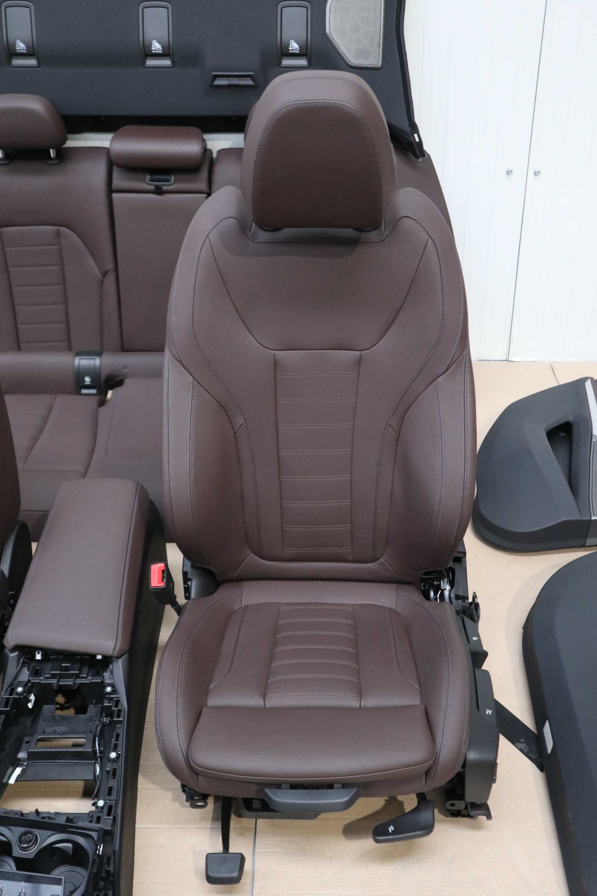 Салон БМВ Г20 Седан BMW G20