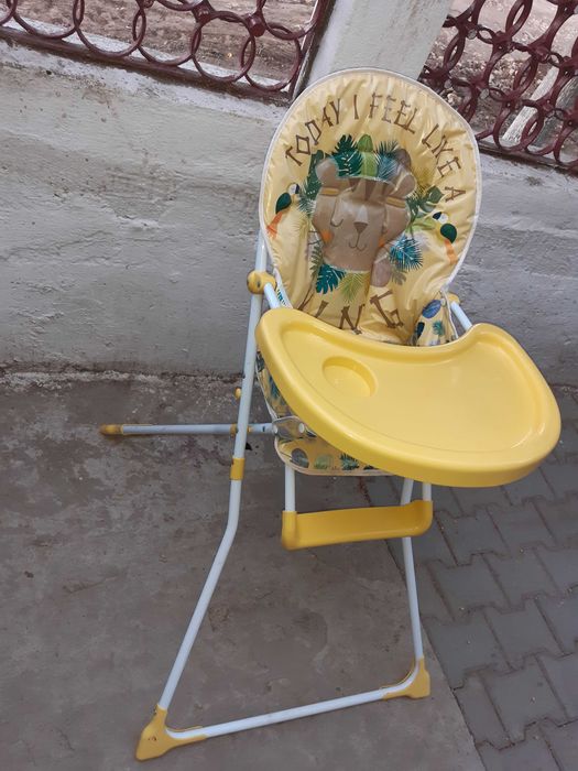 Scaun masă copii.