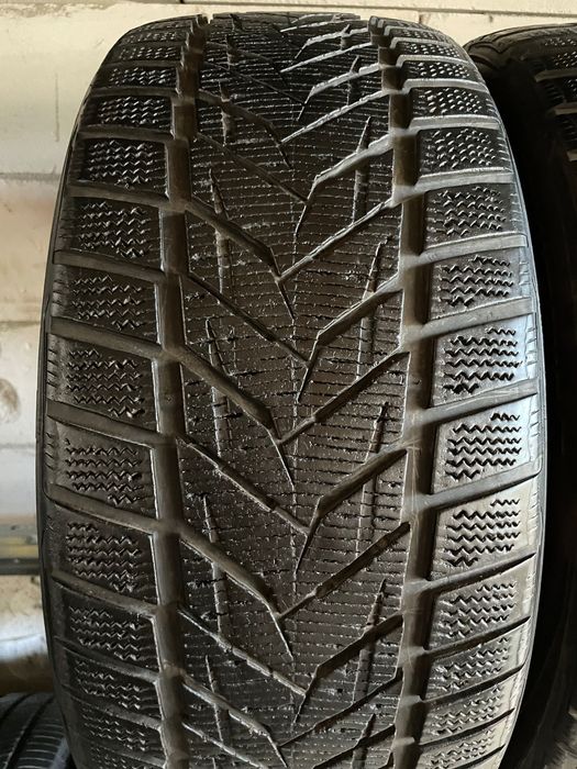 235/40R19 Vredestein Wintrac Extreme S doua anvelope de iarna