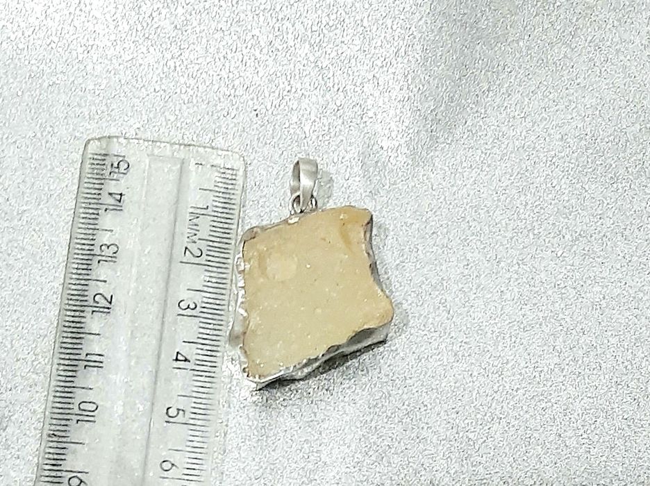 Pandant argint Tectita aurie libiana bruta + pandant talisman