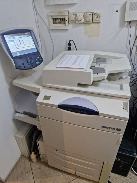 Vând imprimanta xerox wc 7755 laser color Workcenter, 
- imprimare col