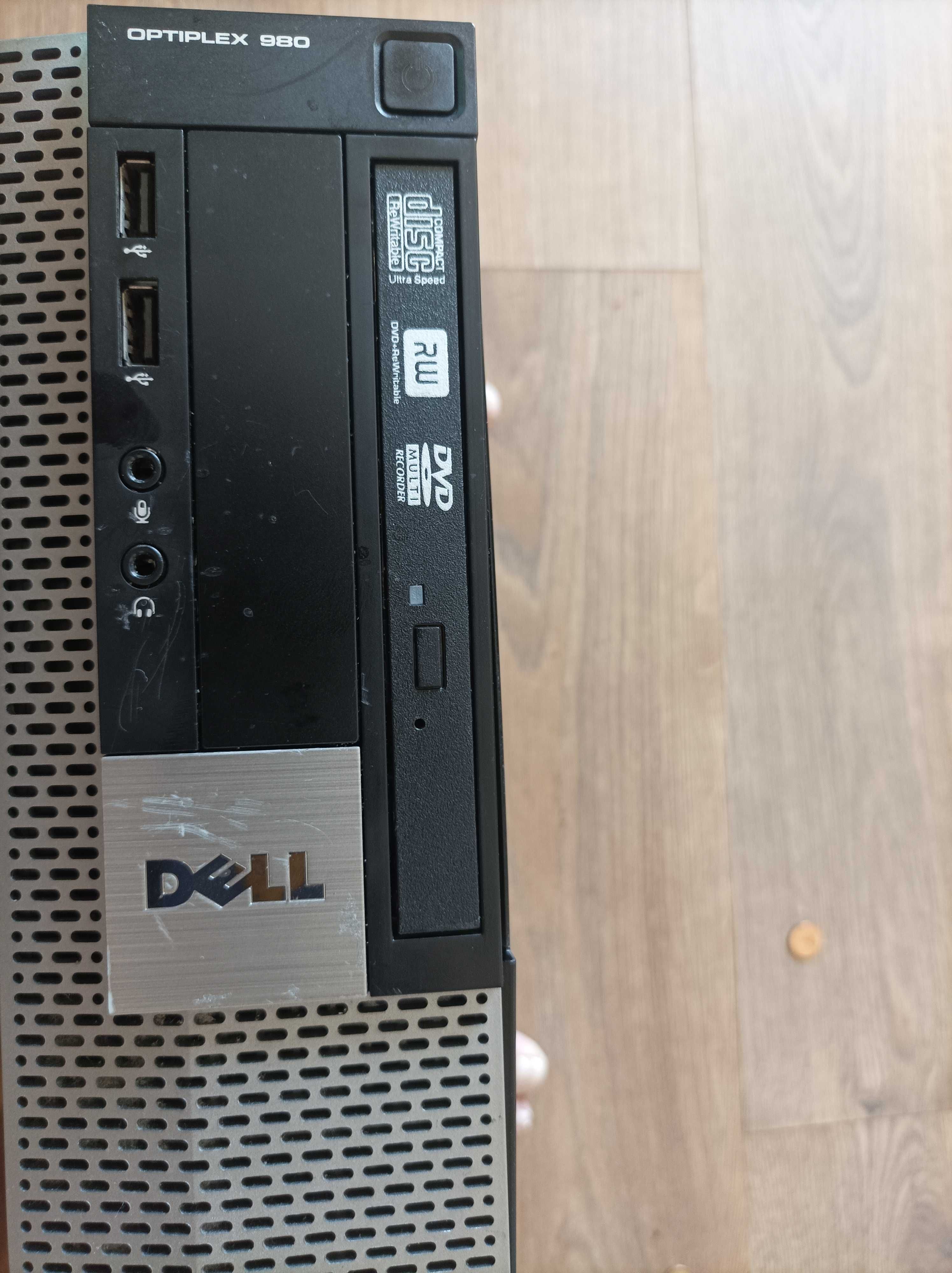 Компютър DELL 980 I5-3200 8GB, 250  с Windows 10 и монитор Lenovo 18.5