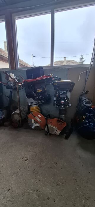 Inchiriez buldoexcavator,miniescavator pt spatii inguste,prestez servi