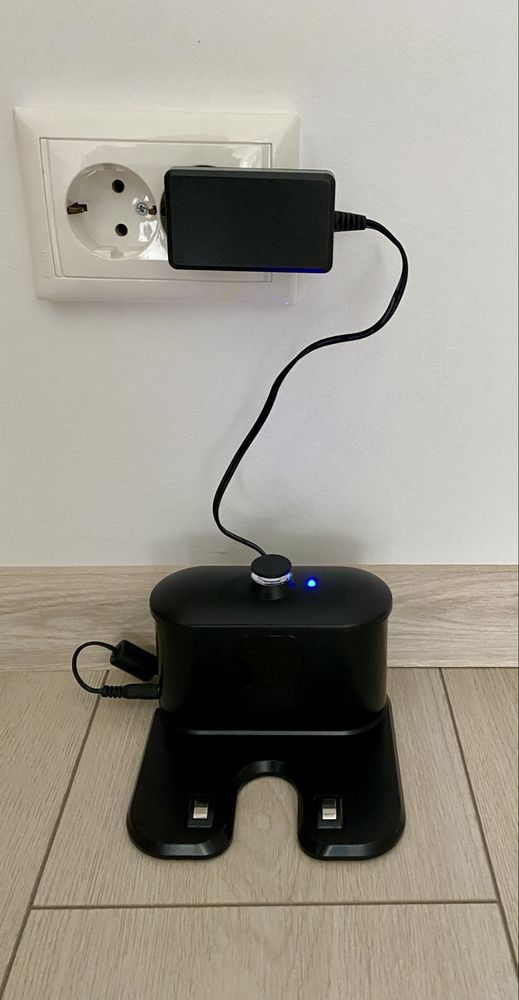 Aspirator robot Amazon Basics ca nou