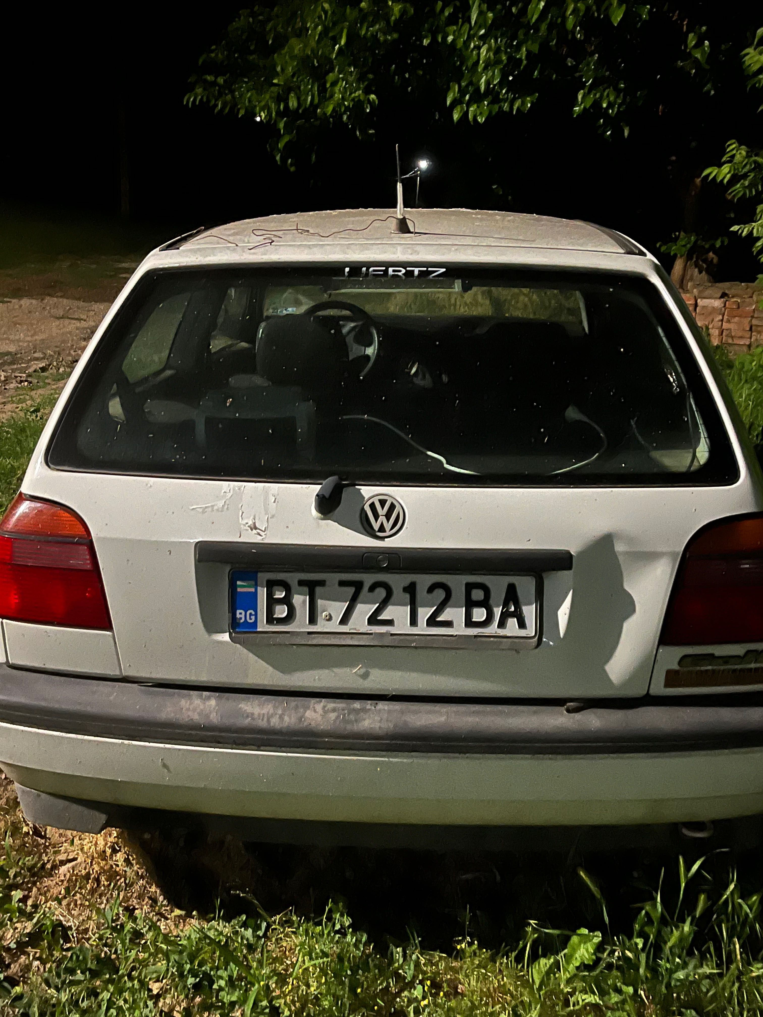 Продавам Volkswagen 3