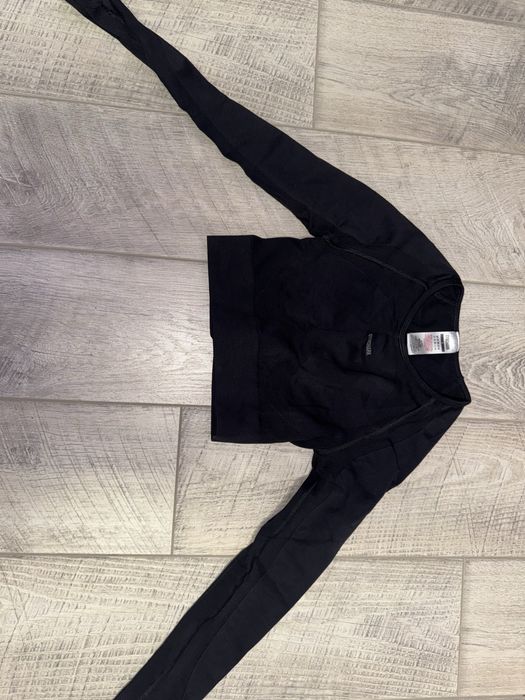 Дрехи, спортни комплектчета