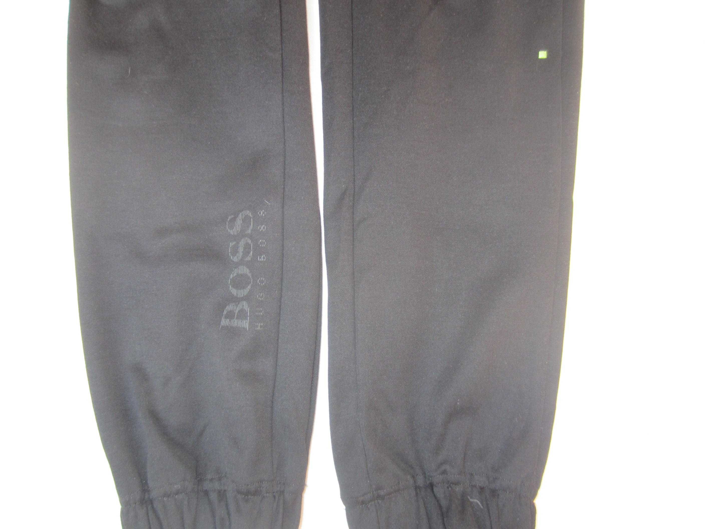 Pantalon trening BOSS Green ,masura M, tip trening, nou