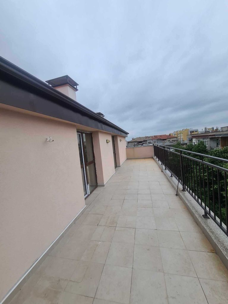 Продава се Тристаен апартамент в Хасково, Дружба 1 - 111 кв.м за 950 €/кв.м - Снимка #6