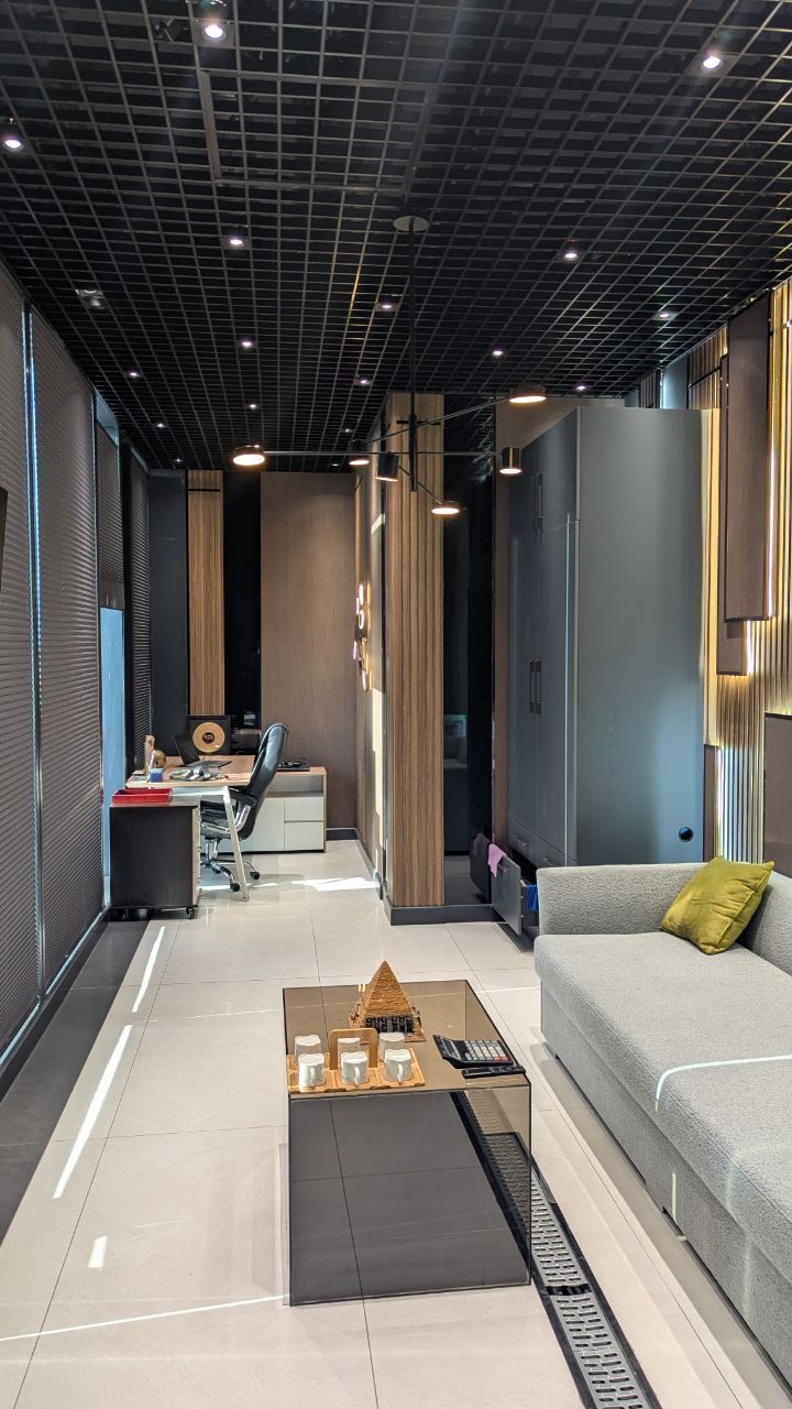 Аренда офис  Nest One, 18 етаж, 121кв. Евроремонт с мебел и техника