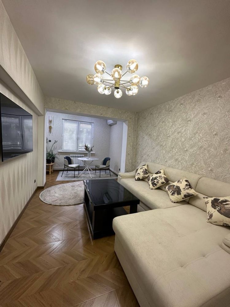 Срочно! Продается квартира! Улица Осиё 89 этаж 2