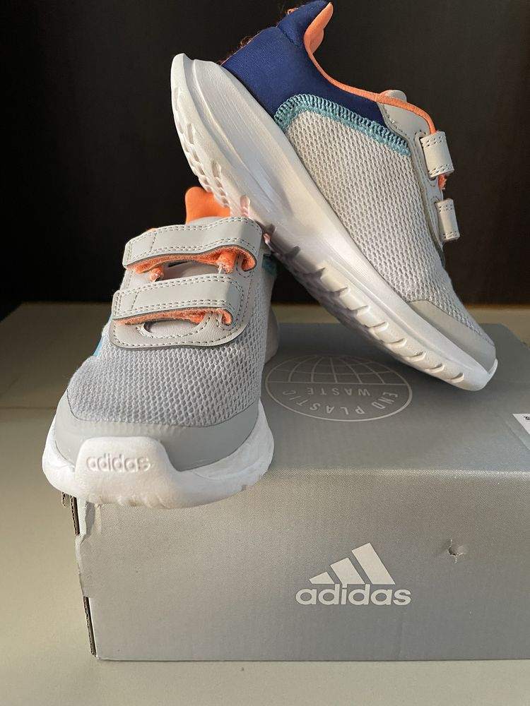 Adidasi Adidas marimea 30
