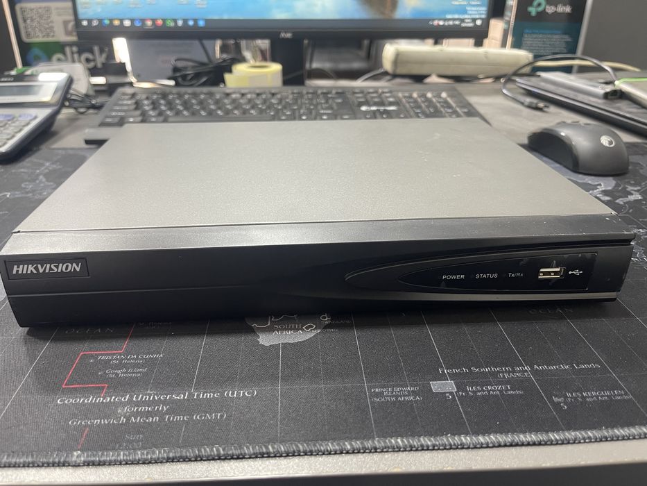 Видео Регистратор nvr на 4 камеры +1tb