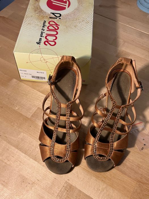 Обувки за латино танци р-р 36,5 PI DANCE