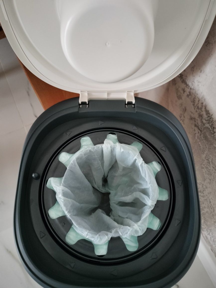 Cos pentru scutece Tommee Sangenic+2 rezerve
