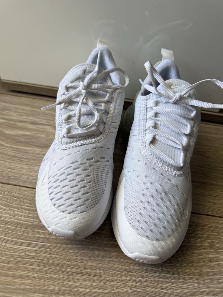 Nike Air Max 270 size 37.5 (23.5cm) White