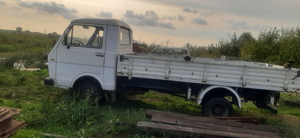 Vand LT 40 la un pret decent