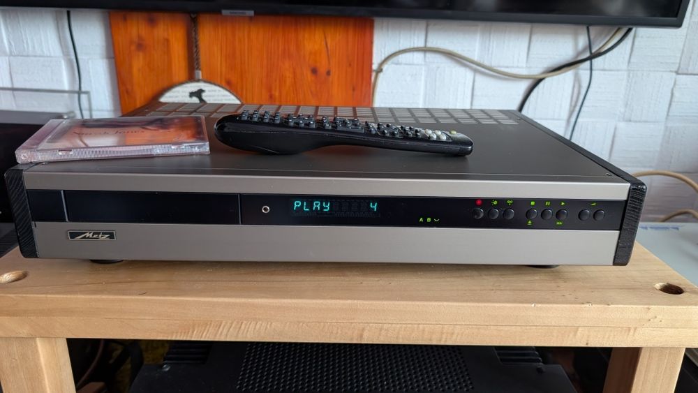 Metz 10he11 ( schimb)  audio receiver de top  T+A