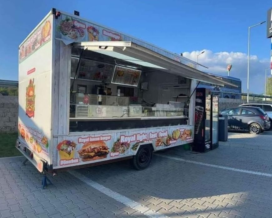 Vanzare – Food Truck complet echipat