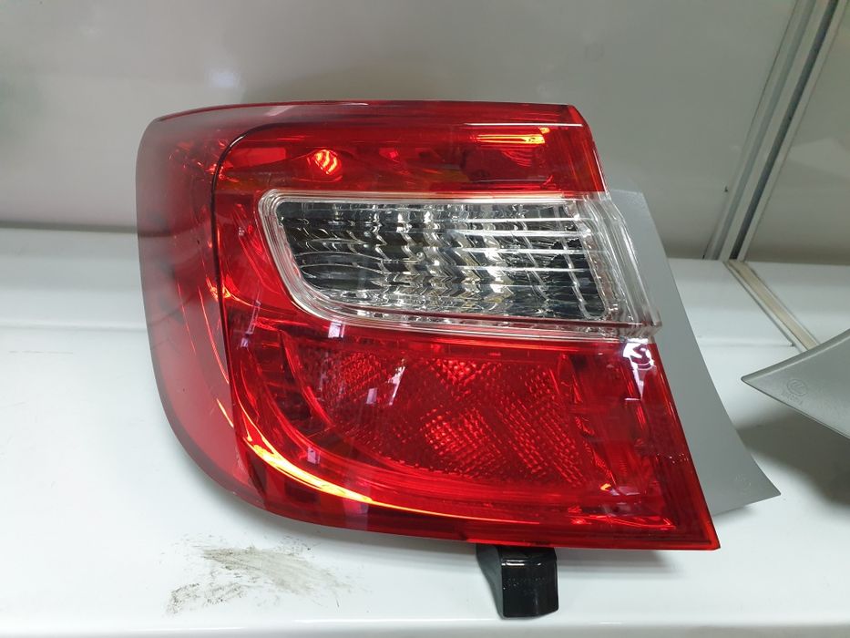 Фонарь задний ЛЕВЫЙ Toyota Camry 50 новый