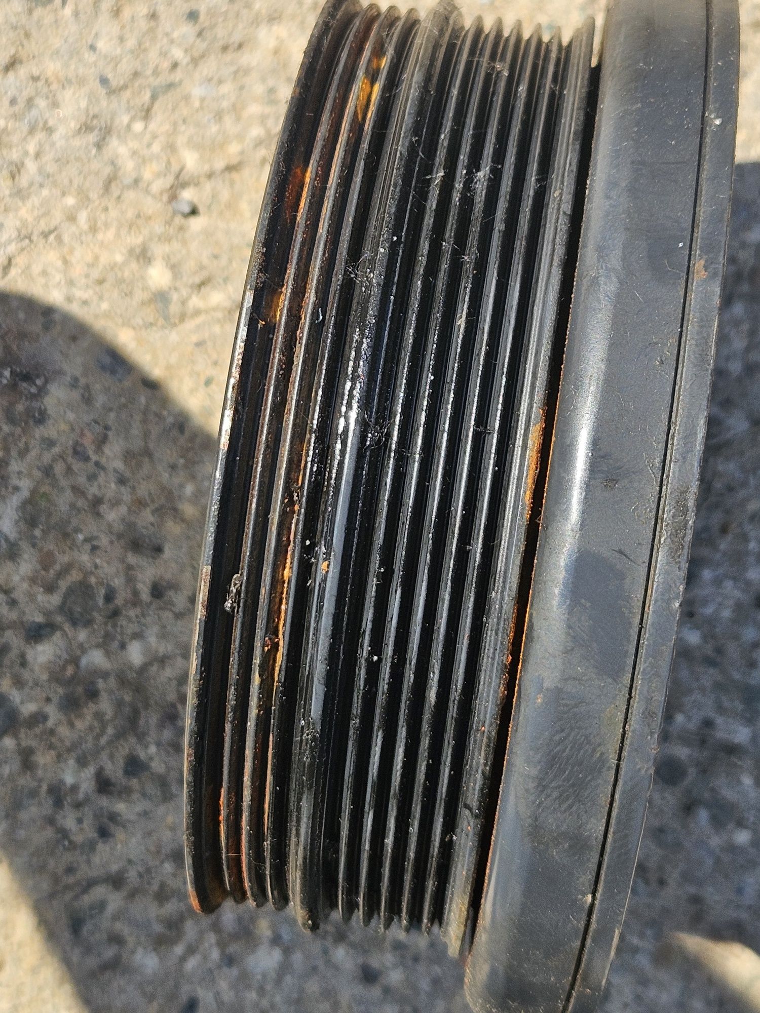 Демферна шаиба за Bmw e60 e61 3.0 235ks