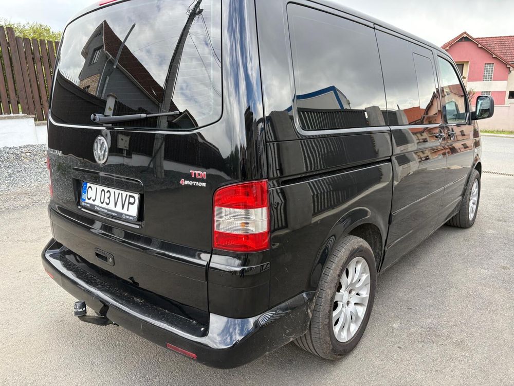 VW Multivan 2,5 TDi 180 Cp 7 locuri 4x4