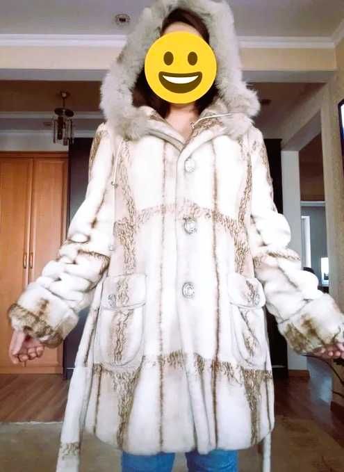 Шубка белая, размер 46-48