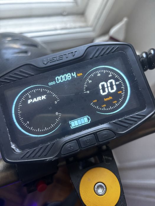 Продавам Тротинетка VSETT 10 Light 2х1000W