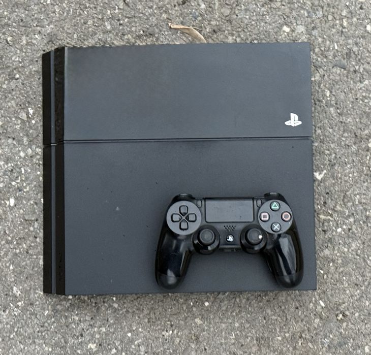 Конзола Sony PlayStation 4, 500 GB + 1бр контролер