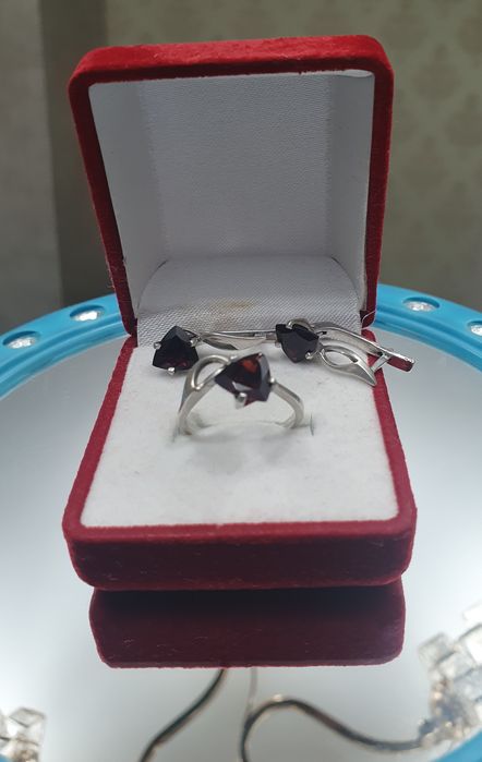 Шикарный комплект для девушки