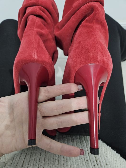 Botine rosii piele intoarsa, 36