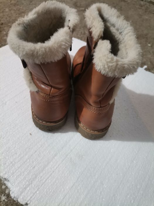 Cizme mărimea 33