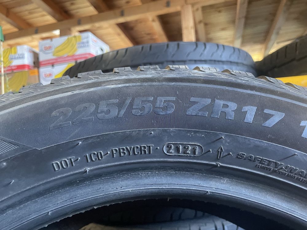 2бр. Kumho Solus 4S HA32 225/55/17, 7мм, ДОТ 2021