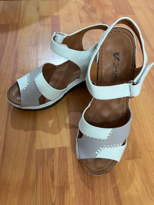 Vand sandale noi dama