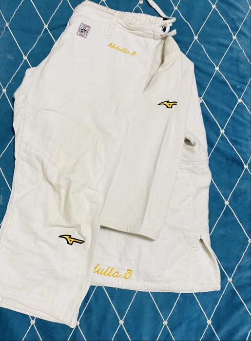 Кимано для Дзюдо  Mizuno белый 175
