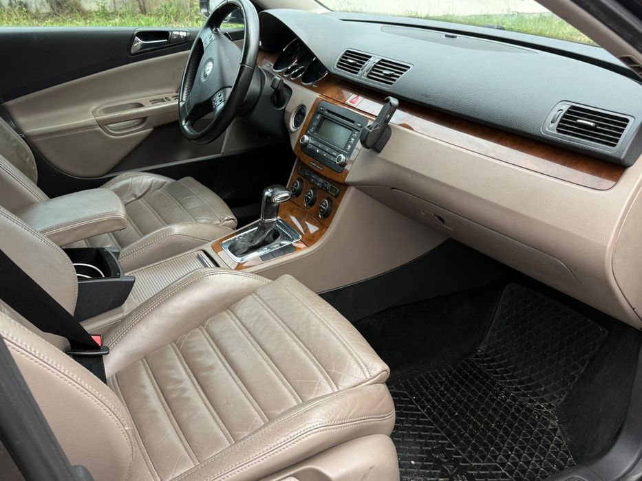 Vând passat B6 adus recent