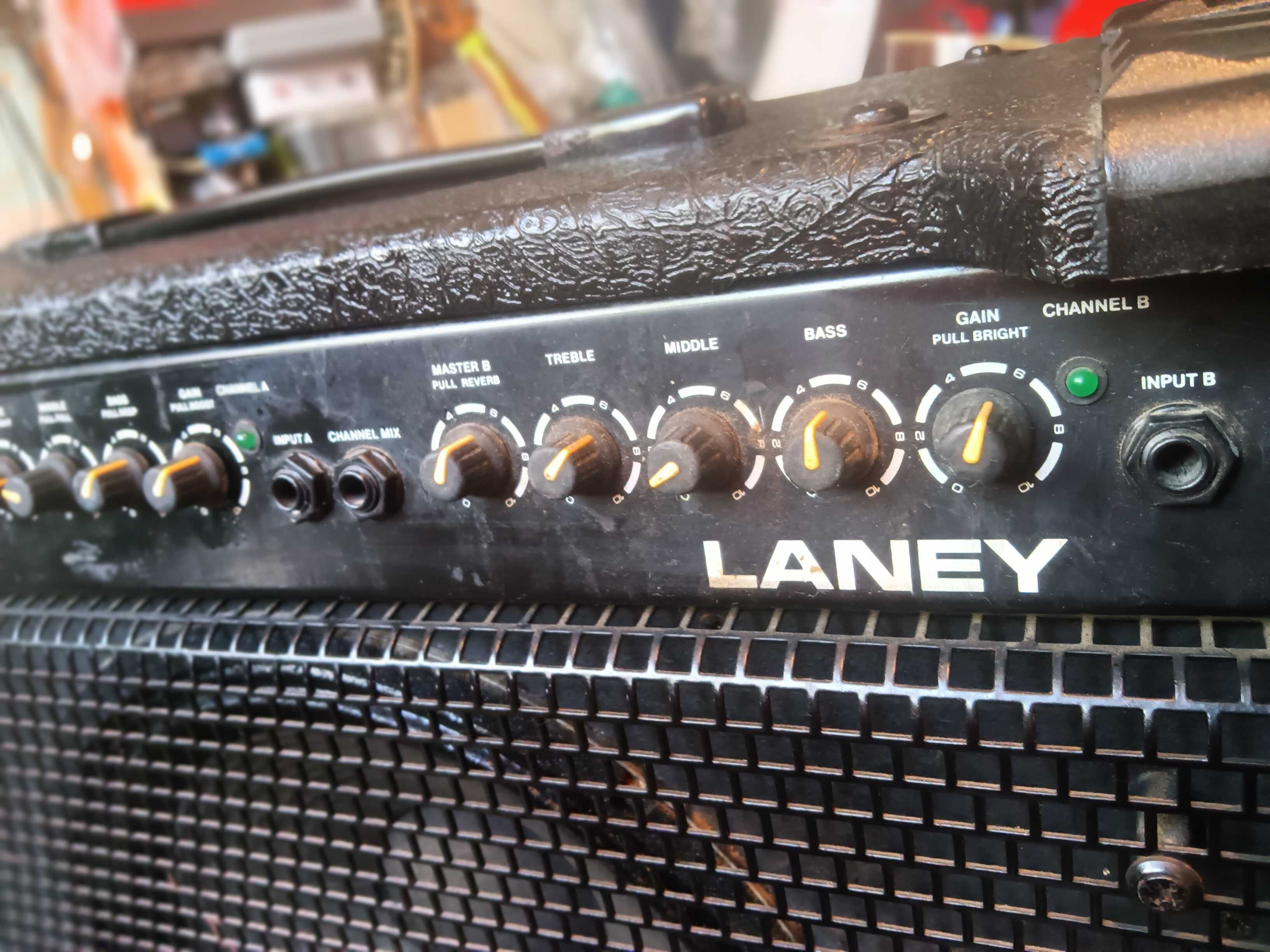 Кубе, усилвател за китара Laney 65w 12", 2 канала, ривърб, оригинал UK