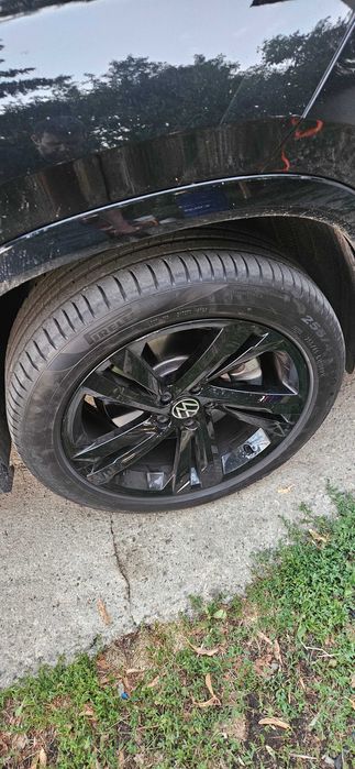 Гуми pirelli scorpion 255 45 19 dot 2024 и 2022
