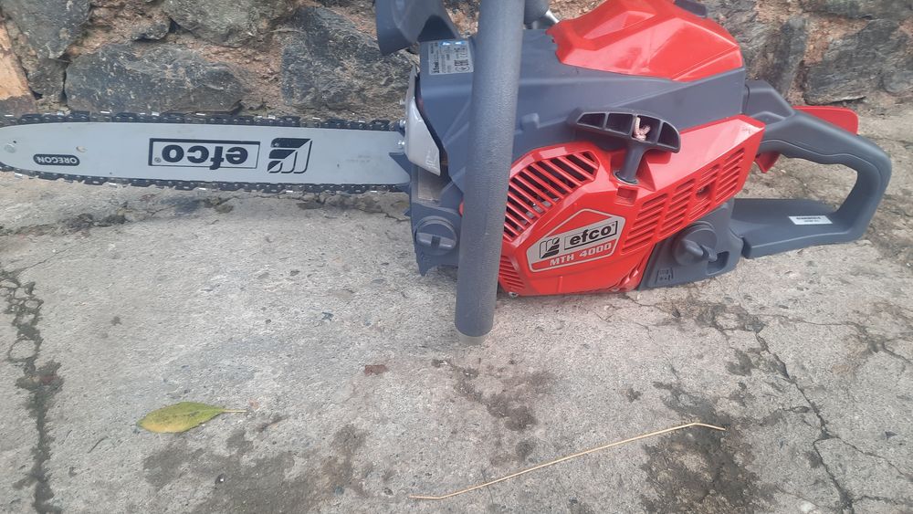 Vând drujba EfcoMTH 4000 nou