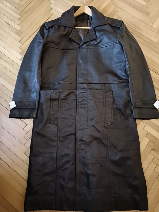 Vînd palton piele naturala