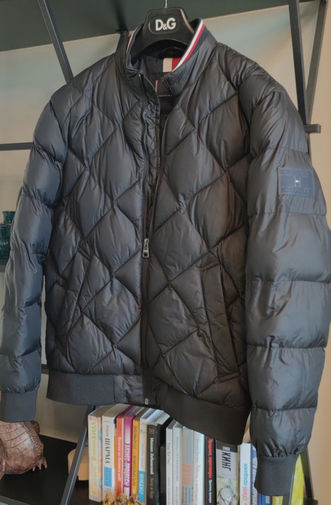 Куртка Tommy Tommy Hilfiger оригинал в отличном состоянии