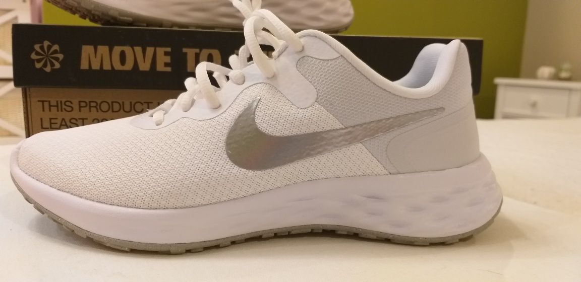 Нови Nike маратонки