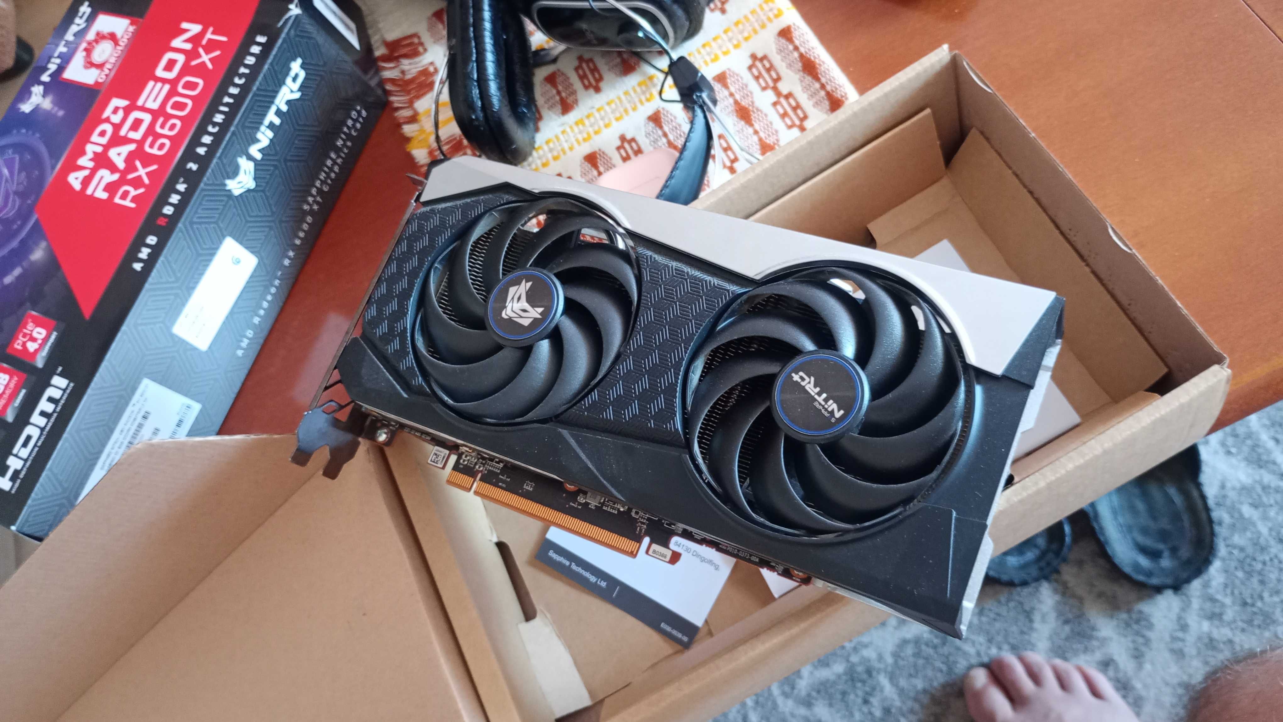 Видео карта SAPPHIRE Radeon RX 6600 XT 8GB NITRO+