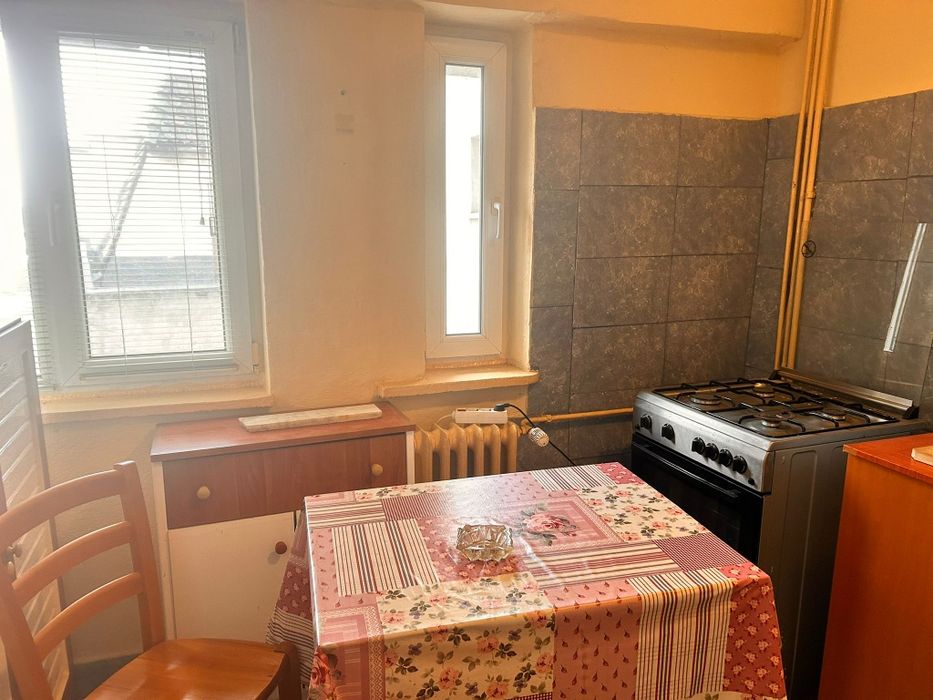 Comision 0 la cumparare!Garsoniera CENTRU-Mercur/etaj 5/spatioasa/