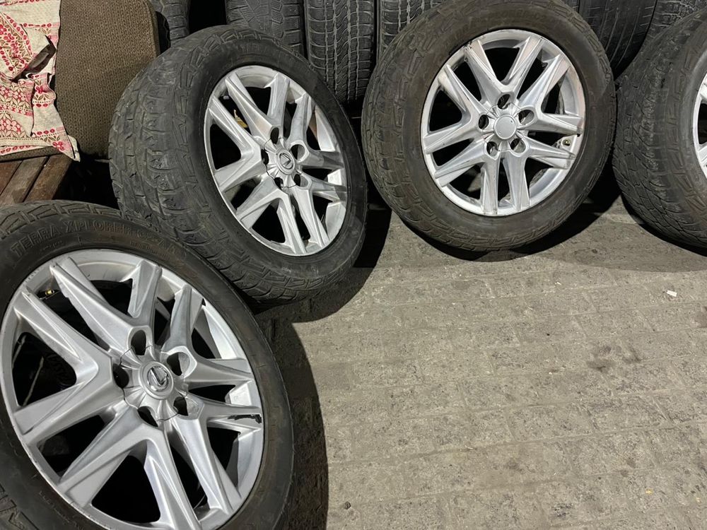 Продам диск с резинами 470/570