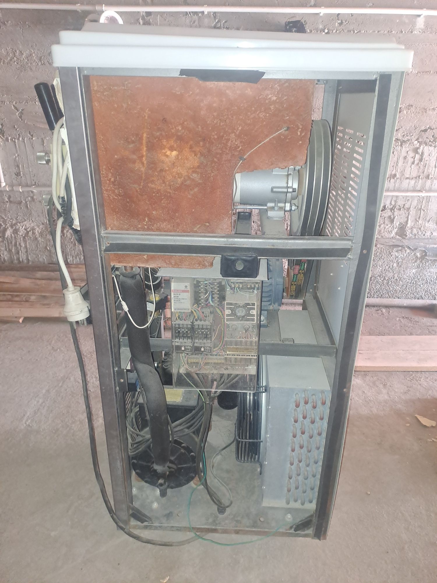 Frezr 380 sotiladi