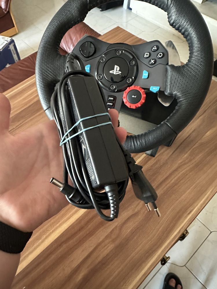 Волан и педали Logitech G29 за PC